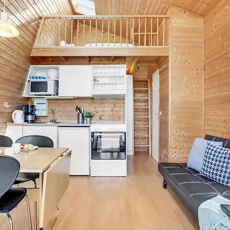 בית נופש 2 Bedroom Stunning In פרדריקה
